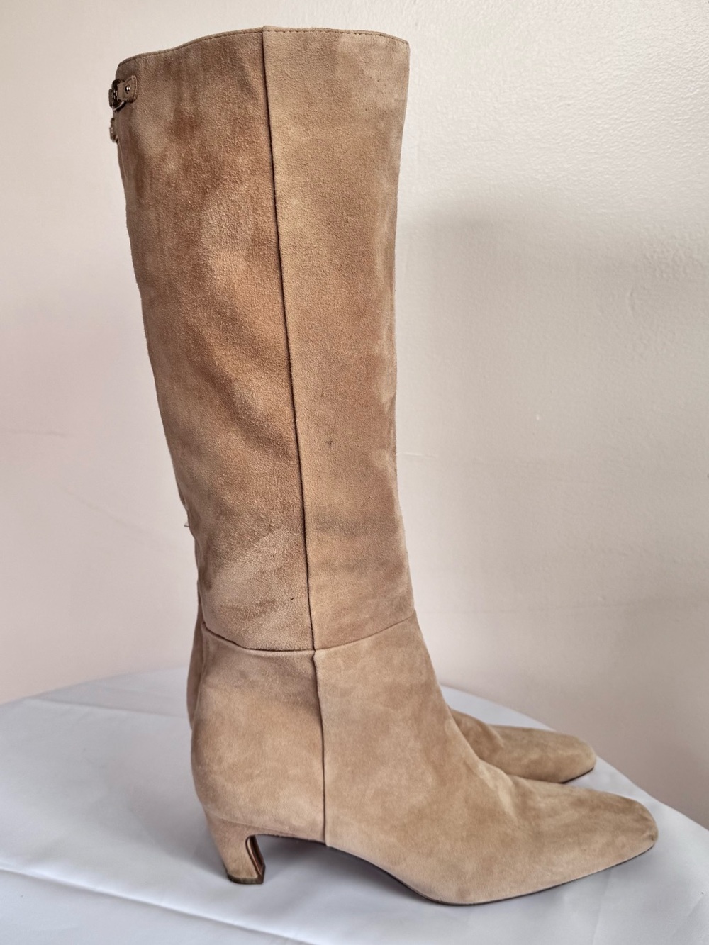Sam Edelman Molly Suede Knee High Square Toe 2” Boot Light Golden Caramel Size 8 - Picture 2 of 13